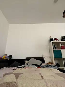 Snapshot of 0maxx00 chatting on October 5, 2025, 2:04 pm 0maxx00 online show from October 5, 2025, 2:04 pm