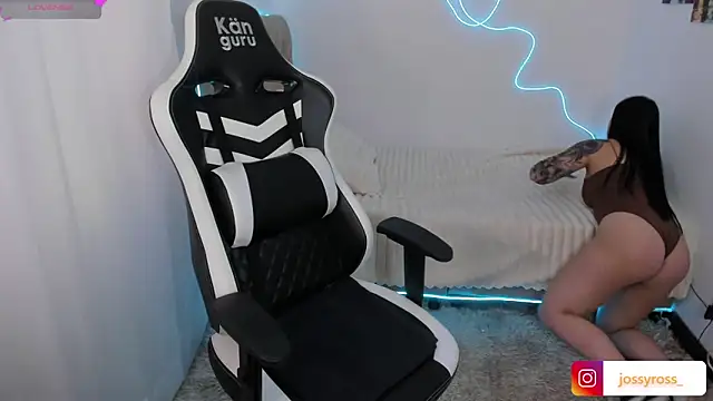 Snapshot of Victoryyy_ chatting on September 19, 2025, 7:14 pm Victoryyy online show from September 19, 2025, 7:14 pm