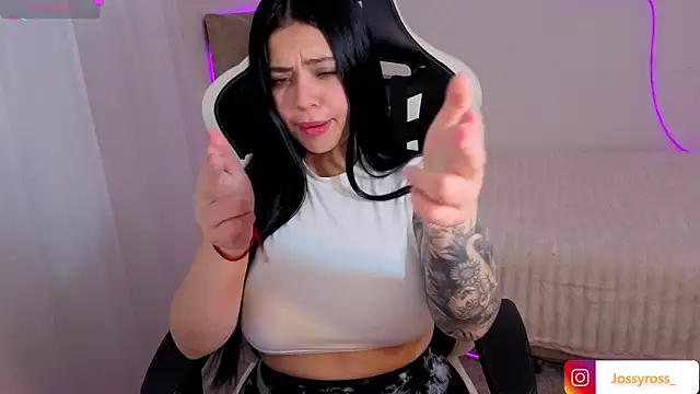 Victoryyy  online show from January 5, 2026, 7:06 pm