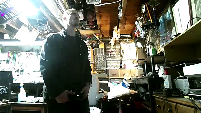 mrwinsalot88 online show from October 3, 2025, 2:36 pm