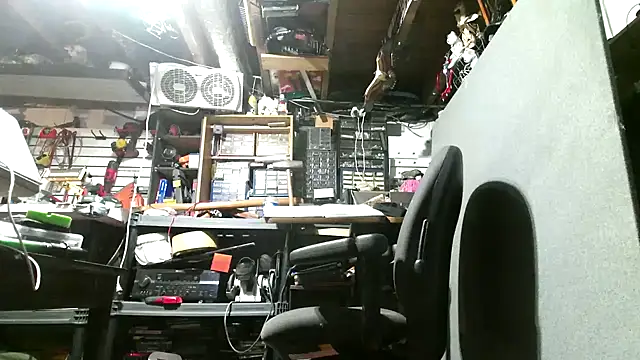 mrwinsalot88 online show from October 5, 2025, 11:41 am