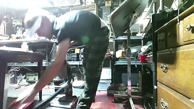 mrwinsalot88 online show from October 8, 2025, 12:30 am