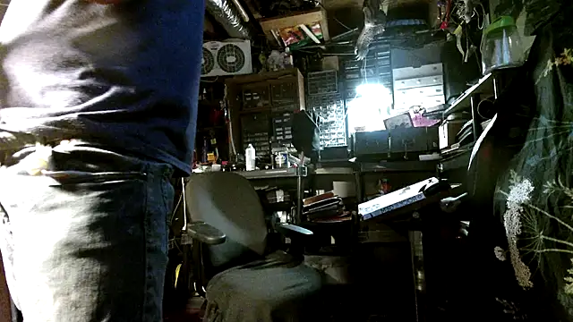 mrwinsalot88 online show from October 11, 2025, 10:58 am