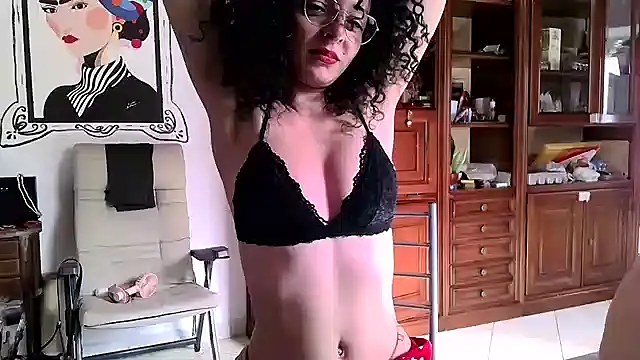 Snapshot of Emily_Posh chatting on March 6, 2026, 11:17 am Emily Posh online show from March 6, 2026, 11:17 am
