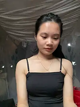 Snapshot of Be-MyMy chatting on December 25, 2024, 9:45 am Be-MyMy online show from December 25, 2024, 9:45 am