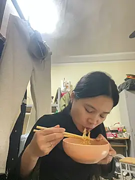 Snapshot of Be-MyMy chatting on February 18, 2025, 6:04 am Be-MyMy online show from February 18, 2025, 6:04 am