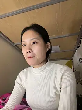 Snapshot of Be-MyMy chatting on February 20, 2025, 8:17 am Be-MyMy online show from February 20, 2025, 8:17 am