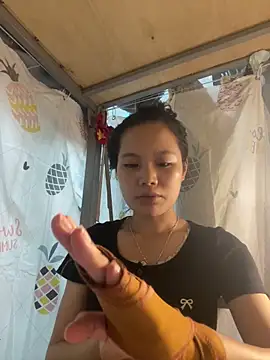 Snapshot of Be-MyMy chatting on September 30, 2025, 1:05 pm Be-MyMy online show from September 30, 2025, 1:05 pm