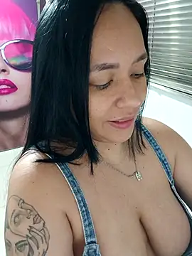 marta201 alfaro online show from October 28, 2025, 10:08 am