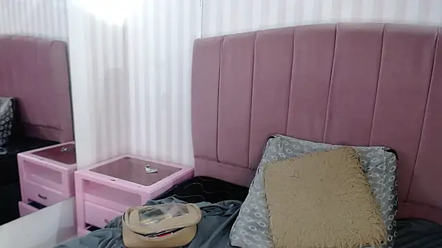 Snapshot of Susy_thomson chatting on March 2, 2025, 2:19 am Susy thomson online show from March 2, 2025, 2:19 am