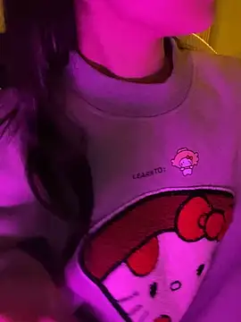 minmin2kk5 online show from November 5, 2025, 3:45 pm