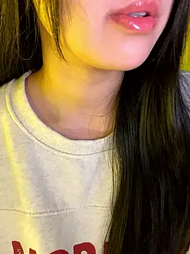 minmin2kk5 online show from January 14, 2026, 3:12 am