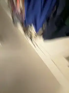 Fatkitty699 online show from April 16, 2026, 7:20 am