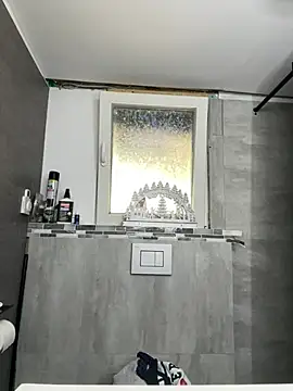 Livewithlucy online show from December 31, 2024, 12:36 pm