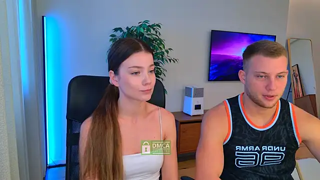 Jony and Jessica online show from June 23, 2026, 4:32 am