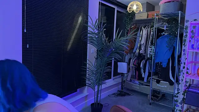 Snapshot of _vixenp chatting on September 29, 2025, 6:24 pm vixenp online show from September 29, 2025, 6:24 pm