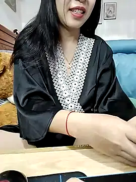 cream1299 online show from March 1, 2025, 8:53 pm