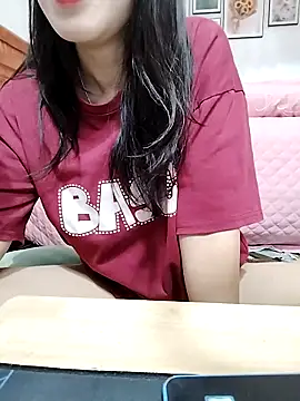 cream1299 online show from September 22, 2025, 6:04 am