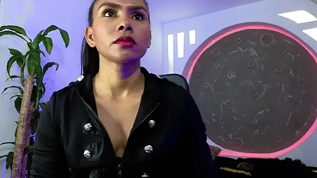 Tatianabr 01 online show from December 17, 2025, 8:26 pm