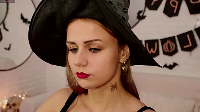 Snapshot of Wendy_D0ll chatting on October 31, 2025, 9:38 pm Wendy D0ll online show from October 31, 2025, 9:38 pm