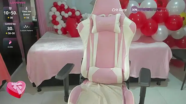 Snapshot of Yuli_16 chatting on February 14, 2025, 3:26 pm Yuli 16 online show from February 14, 2025, 3:26 pm