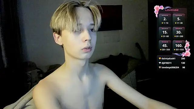 Snapshot of Vampirella_GS chatting on March 13, 2026, 3:02 am Vampirella GS online show from March 13, 2026, 3:02 am