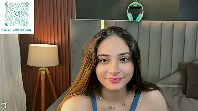 Snapshot of demieliss chatting on October 19, 2025, 6:19 pm demieliss online show from October 19, 2025, 6:19 pm