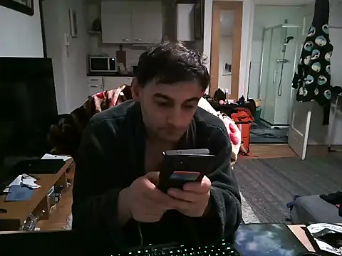 mihaimichael online show from February 6, 2025, 8:39 am