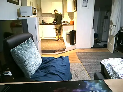 mihaimichael online show from September 25, 2025, 1:42 am