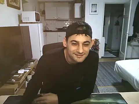 mihaimichael online show from October 7, 2025, 11:02 pm