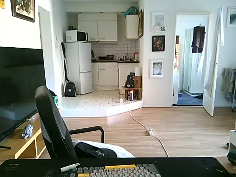 mihaimichael online show from July 12, 2026, 3:25 pm