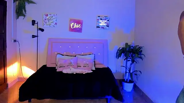 keyla roberts777 online show from February 1, 2025, 7:44 pm