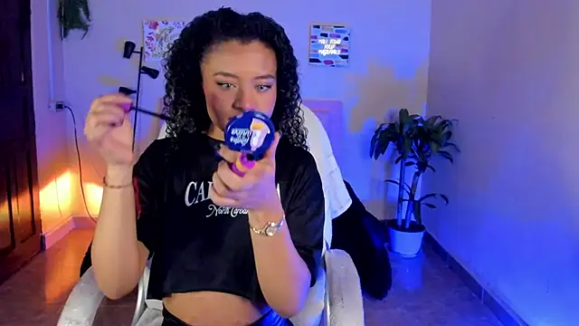 keyla roberts777 online show from February 2, 2025, 4:15 am