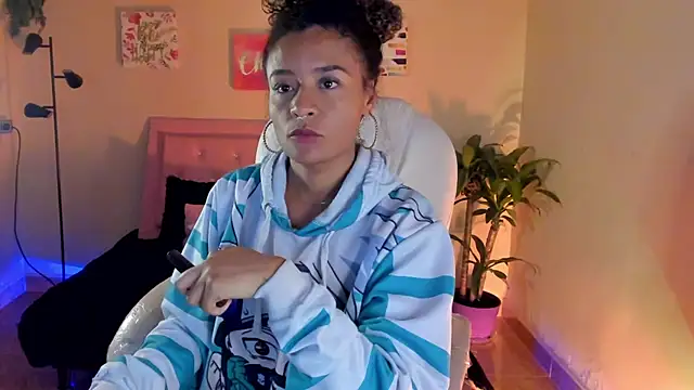 keyla roberts777 online show from February 26, 2025, 4:25 am