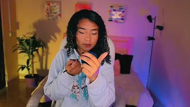 keyla roberts777 online show from March 18, 2025, 7:53 pm