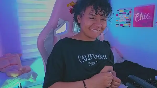 keyla roberts777 online show from September 26, 2025, 12:09 pm