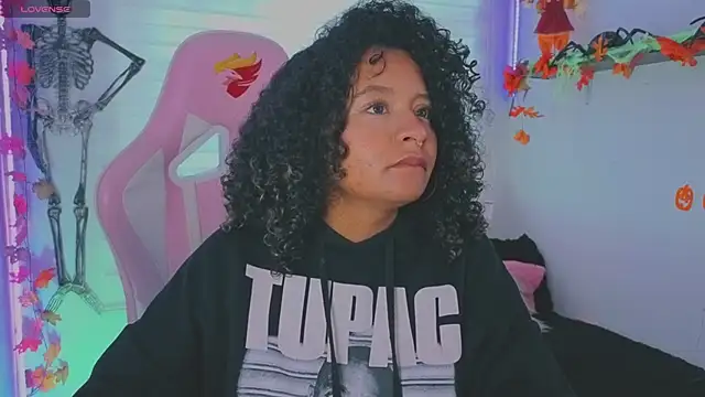 keyla roberts777 online show from October 12, 2025, 5:56 pm