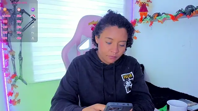 keyla roberts777 online show from October 31, 2025, 11:55 am