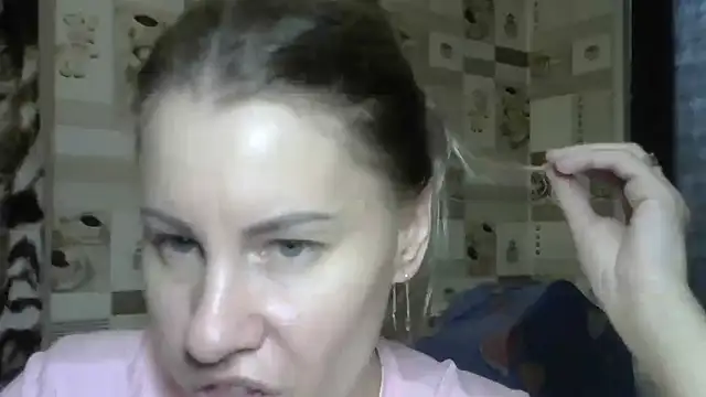 Snapshot of TherestlessKitty chatting on October 9, 2025, 10:35 am TherestlessKitty online show from October 9, 2025, 10:35 am