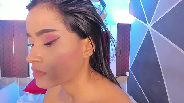 Karoll014 online show from April 16, 2026, 11:55 am