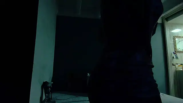 LauraEvanns online show from January 8, 2025, 2:35 am