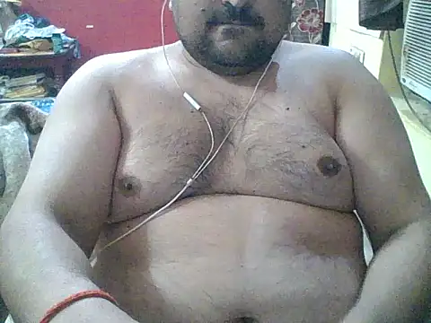 ARYANAVAILABLE online show from May 13, 2026, 9:44 pm