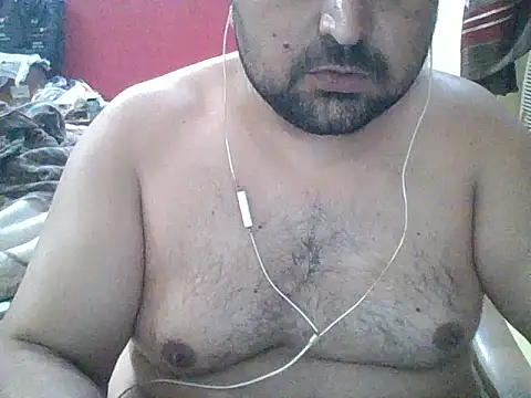 Snapshot of ARYANAVAILABLE chatting on July 16, 2026, 3:51 pm ARYANAVAILABLE online show from July 16, 2026, 3:51 pm