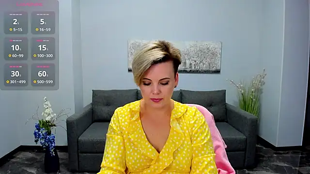 Snapshot of Julia_Wilsone chatting on October 3, 2025, 11:51 am Julia Wilsone online show from October 3, 2025, 11:51 am