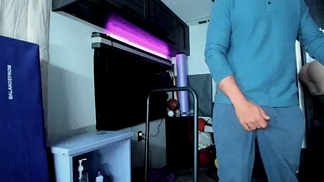 Snapshot of DirtyDrizzy chatting on February 12, 2026, 11:27 am DirtyDrizzy online show from February 12, 2026, 11:27 am