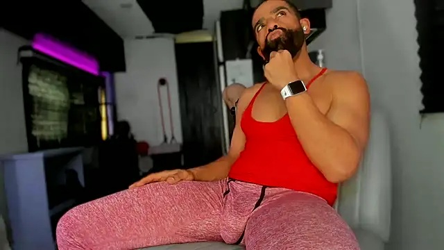 Snapshot of DirtyDrizzy chatting on February 15, 2026, 4:25 pm DirtyDrizzy online show from February 15, 2026, 4:25 pm