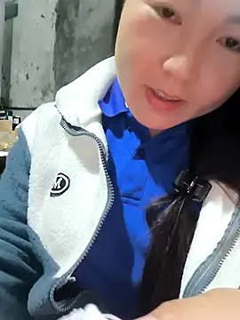 Snapshot of Sweetlove_77 chatting on December 26, 2024, 7:35 am Sweetlove 77 online show from December 26, 2024, 7:35 am