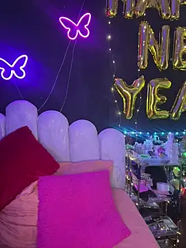 AlisonHoot69 online show from January 12, 2026, 10:37 pm