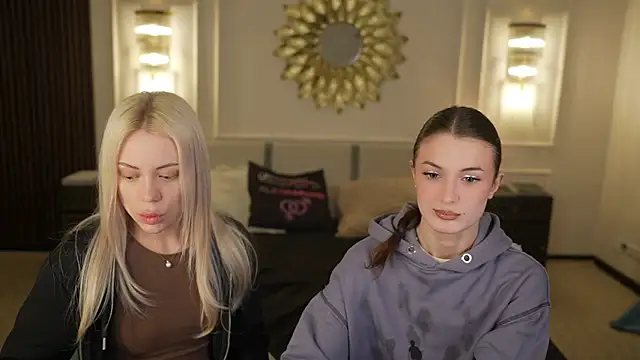 Britney054 online show from February 11, 2026, 4:23 pm