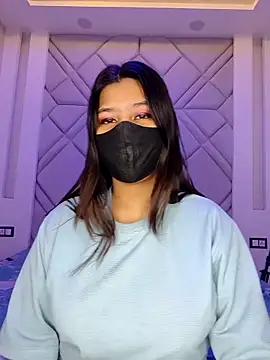 GFndBF online show from November 11, 2025, 2:39 pm